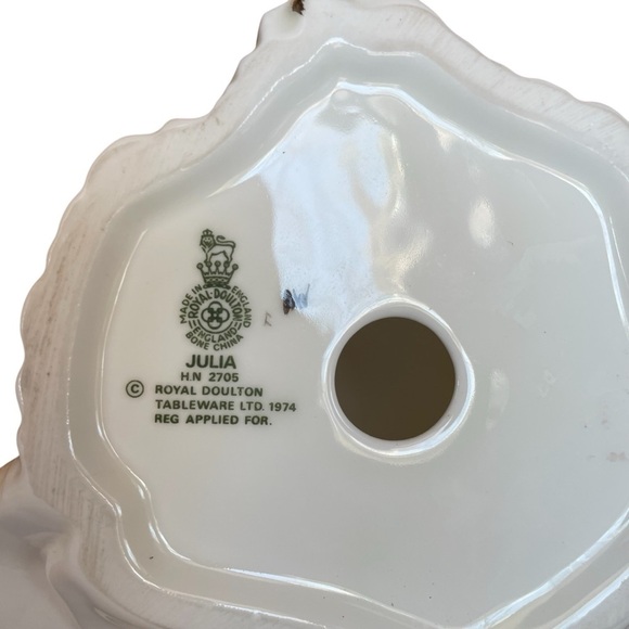 Vintage 1974 Royal Doulton Bone China-“JULIA” Figurine HN2705 - Picture 4 of 6